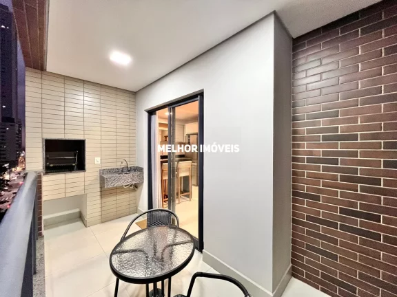 Imagem Apartamento Mobiliado com 80m² privativos, 02 suítes a venda em Balneário Camboriú