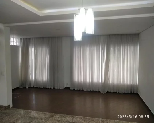 Imagem Linda casa de condomínio fechado Bonfiglioli
