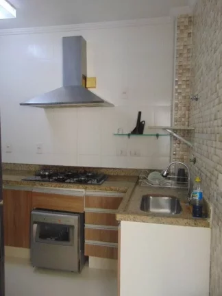 Imagem ASTÚRIAS - PERTINHO DO MAR, TOTALMENTE REFORMADO E DECORADO, 2 VAGAS, LAZER NO PRÉDIO.