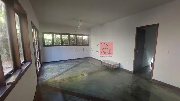 Imagem Casa para Venda em Maricá/RJ - 4 Dorm. 213 m2 Área Útil