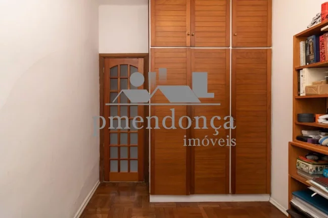 Imagem Apartamento em prédio charmoso da década de 60, pronto para morar.