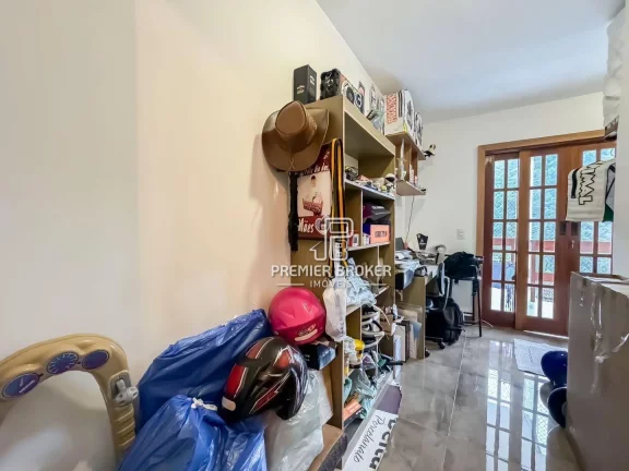 Imagem Casa à venda, 200 m² por R$ 1.490.000,00 - Albuquerque - Teresópolis/RJ