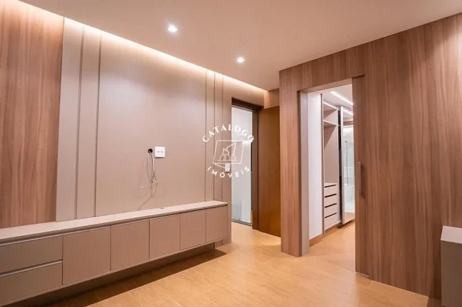 Imagem Casa em Condomínio a Venda no bairro Residencial e Empresarial Alphaville - Ribeirão Preto, SP