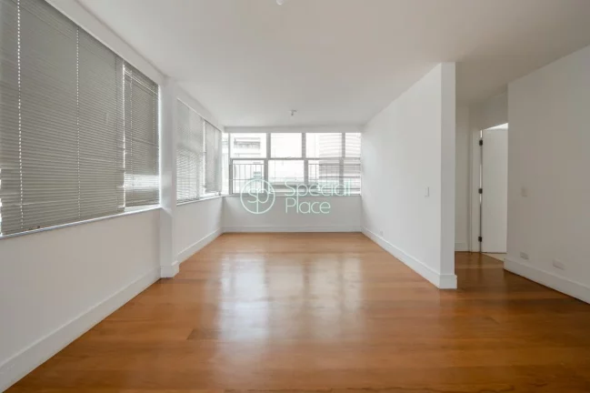 Imagem Ótimo Custo/Benefício em Higienópolis - 240m² de área útil - Ambientes amplos - Living para tr...