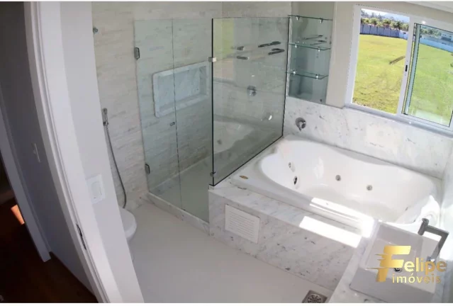 Imagem Excelente Casa Duplex em Alphaville Jacuhy! Com 4Qts, 3Suítes, 2Vgs, 276m²