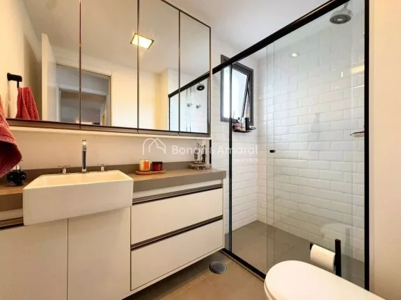 Imagem Lindo apartamento em andar alto, com vista privilegiada para o Cambuí e sol da manhã. Empreendimen...