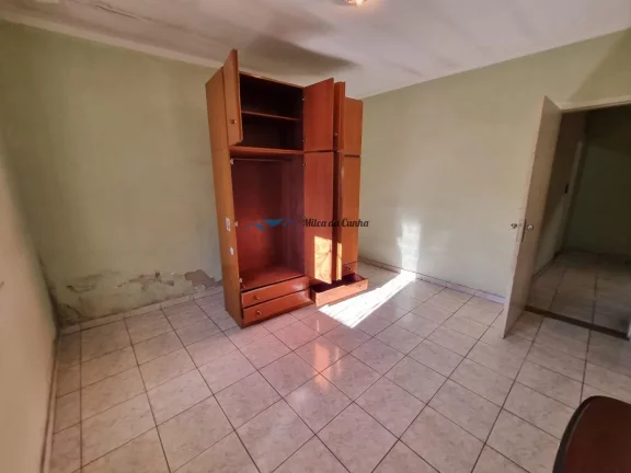 Imagem Casa Térrea à Venda, com 3 Dormitórios, 2 vagas, 180m² de área, Baeta Neves, São Bernardo do Campo