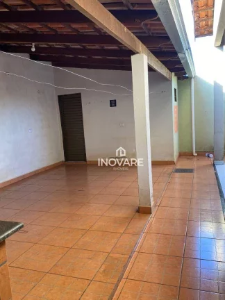 Imagem Casa com 3 dormitórios à venda, 242 m² por R$ 310.000,00 - Setor Planalto - Itumbiara/GO