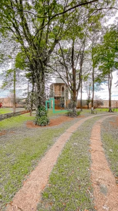 Imagem EXCELENTE CHÁCARA Á VENDA DENTRO DA CIDADE, COM FRENTE PARA AVENIDA, EM ÁREA DE EXPANSÃO DA CIDADE, LOCALIZAÇÃO ESTRATÉGICA.