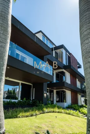 Imagem Casa de Altíssimo Padrão com 4 Pavimentos à Venda em Jurerê Internacional, Florianópolis SC!!
