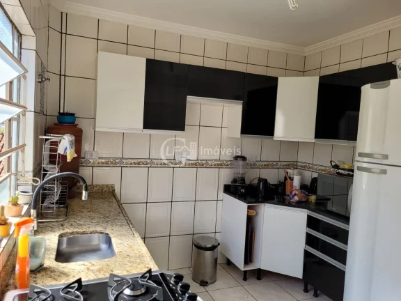 Imagem Apartamento à venda em Campo Grande-MS, no Monte Castelo: 3 quartos, 2 salas, 2 banheiros, 1 vaga, 75,06m². Aproveite!