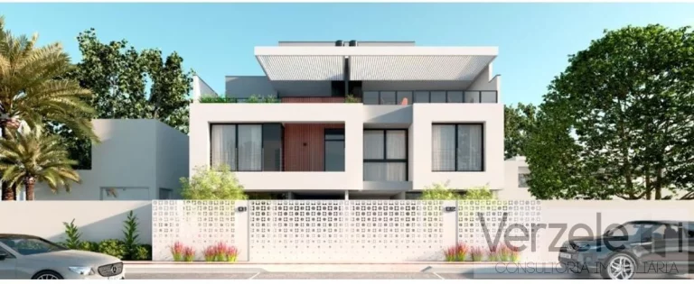Imagem Casa / Sobrado para Venda em Balneário Camboriú / SC no bairro Centro