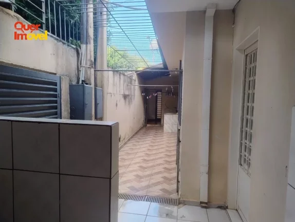Imagem Casa à venda em Ribeirão Preto-SP, Vila Mariana: 3 quartos, 1 suíte, 2 salas, 4 banheiros, 2 vagas de garagem, 225 m².