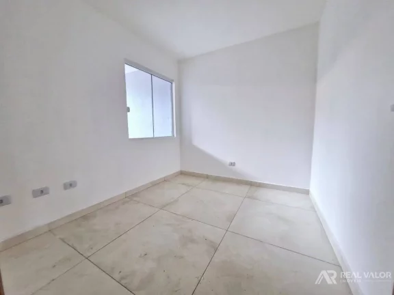 Imagem Casa Modernizada de 03 Dormitórios para Locação no Bairro Gralha Azul em Fazenda Rio Grande