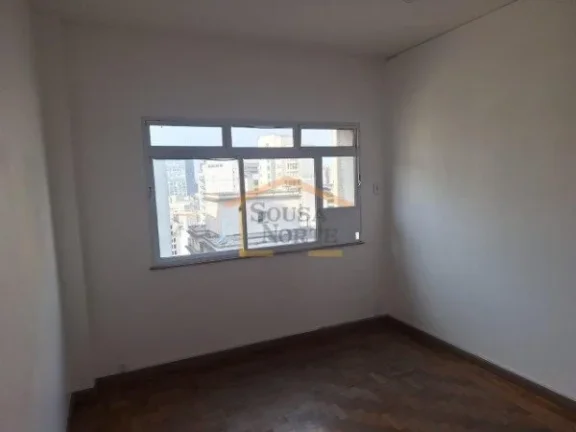 Imagem Conjunto comercial com 98 m², distribuído em ambientes amplos, bem iluminados e funcionais. Conta ...