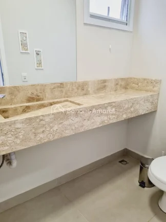 Imagem Sobrado com 3 quartos (todos suítes planejadas, ar condicionado e máster com closet) e escritório...