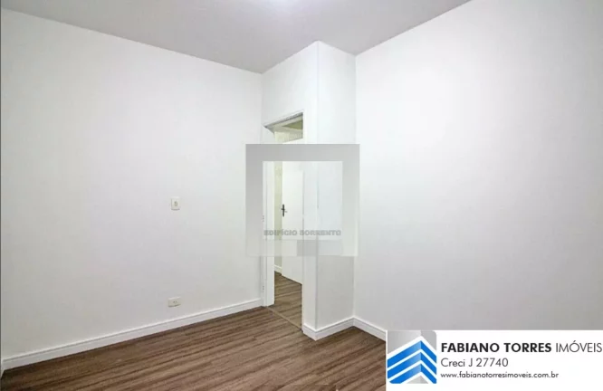 Imagem Apartamento em ótimo estado de conservação localizado no bairro Nova Petrópolis