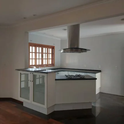 Imagem Casa Sobrado, 3 Dormitórios ( 1 Suíte),275m², Condomínio San Marino, Sjc.