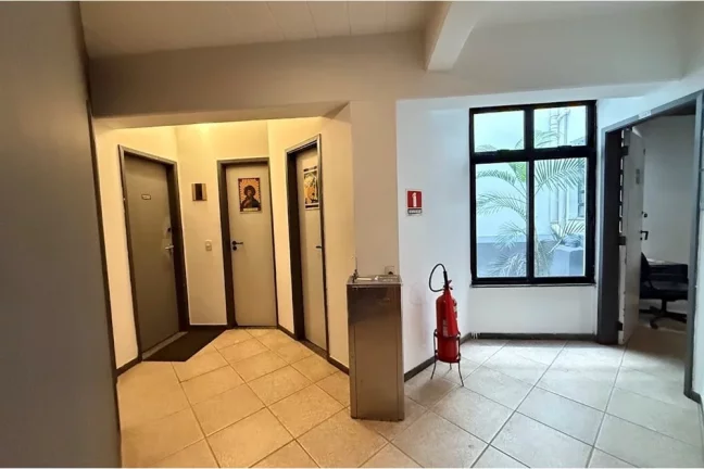 Imagem Predio comercial 4 andares, 1129m² a venda com de ESTUDIOS DE GRAVAÇÃO prontos, na Barra Olímpica