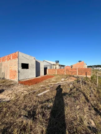 Imagem Casa à venda, com 2 quartos, 75m²