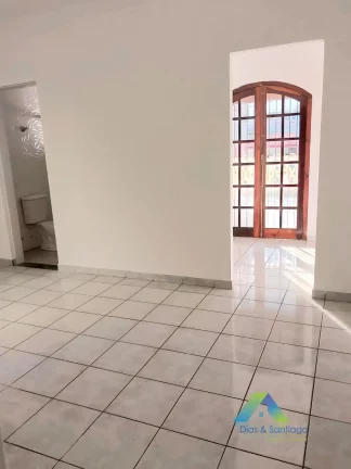 Imagem SOBRADO COM 3 DORMITÓRIOS E 2 VAGAS EM VALPARAÍSO - SANTO ANDRÉ!