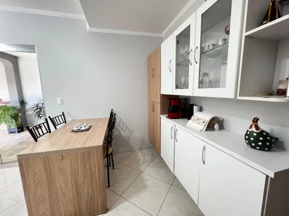 Imagem Sobrado para venda em Jardim Boa Esperança com 3 quartos, sendo 1 suíte, 285m2