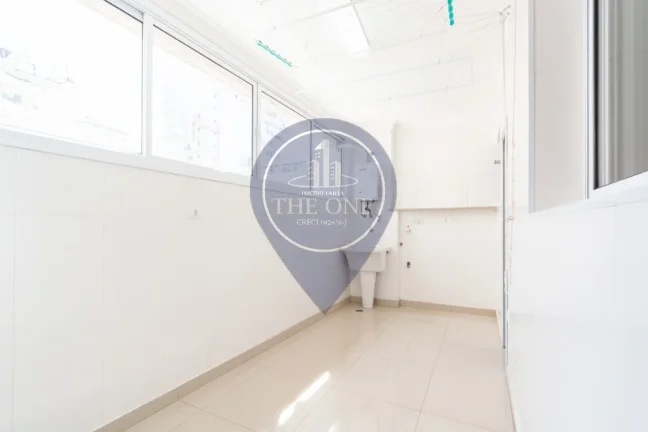 Imagem Apartamento de Luxo à Venda na Bela Vista: 3 quartos, 1 suíte, 2 salas, 1 vaga de garagem, 177m². Confira!