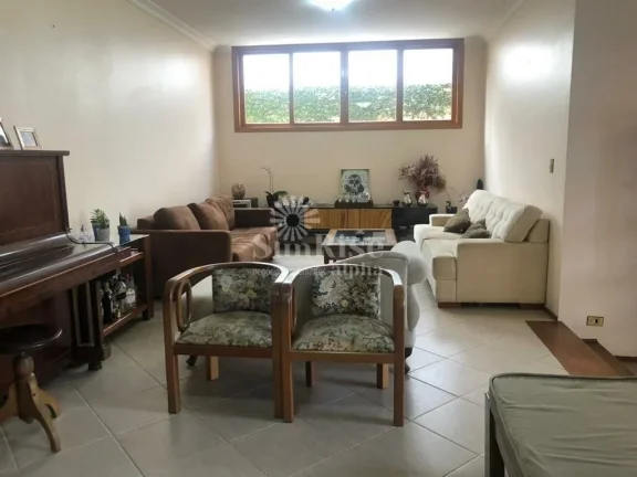 Imagem Casa à venda com 4 quartos e 4 vagas, 556 m² por R$ 5.300.000 - Alphaville 08 - Santana de Parnaíba/SP