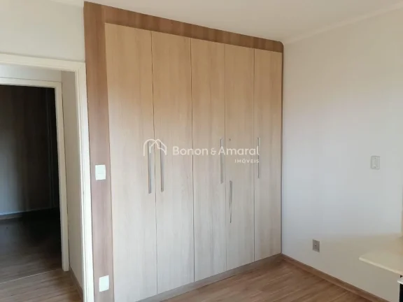 Imagem Apartamento espaçoso e muito bem planejado, localizado no Taquaral. Com excelente aproveitamento de...