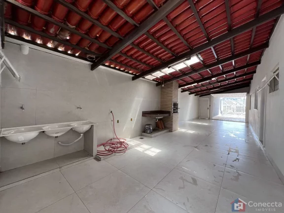 Imagem Casa à Venda no Bairro Guanabara – 4 Quartos, 2 Suítes e Área Gourmet