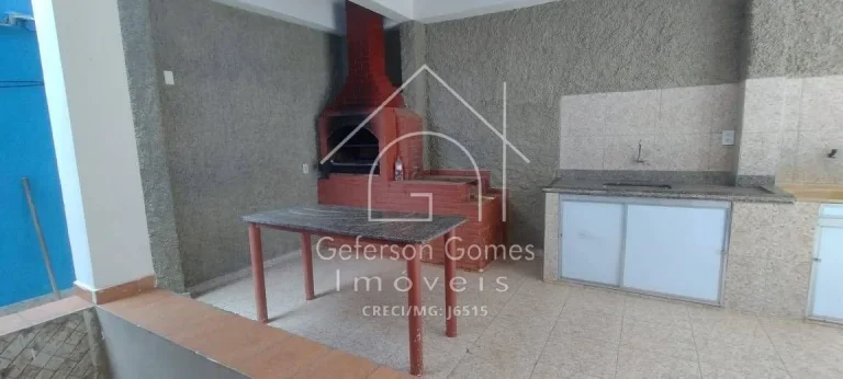 Imagem Casa à Venda - Com 05 Quartos - Santo Antônio - Mantena - MG