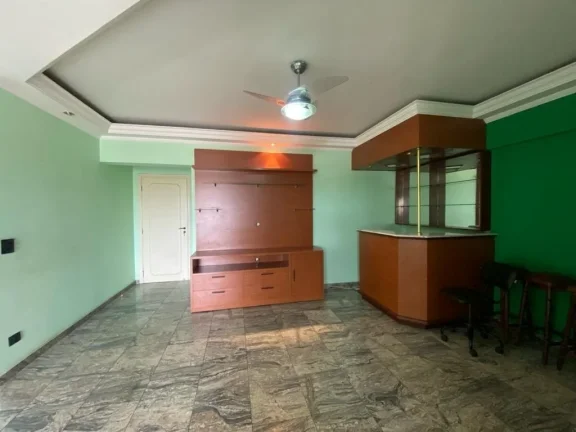 Imagem Apartamento 130M², 4Q, 1 Suíte, 4 Banheiros, 2 Vagas de Garagem, Piscina Adulto/Infantil, Salão de Festas, Churrasqueira, Playground, Espaço Gourmet.