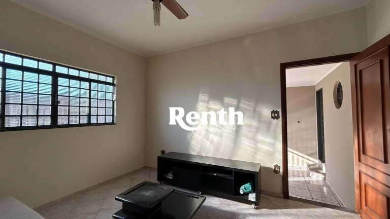 Imagem Casa com 2 dormitórios com AE e churrasqueira à venda por R$ 310.000 - Vila Nova - Rio Claro/SP