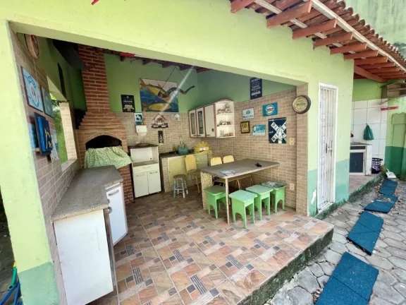 Imagem Oportunidade Única: Casa Ampla no Centro de Guarapari, Próxima às Melhores Praias
Apresentamos um...