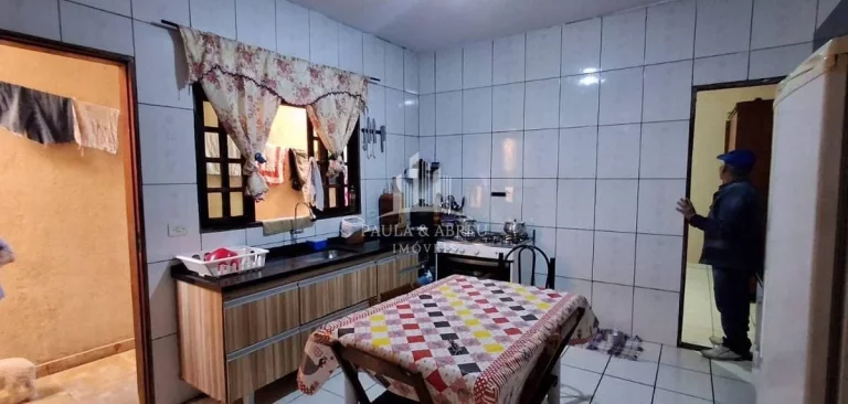 Imagem Sobrado com Salão comercial 5 X 25 mts, 2 Quartos sendo 1 Suíte, 1 Casa em Cima falta acabamento no Jardim Zaíra 4, Mauá-SP