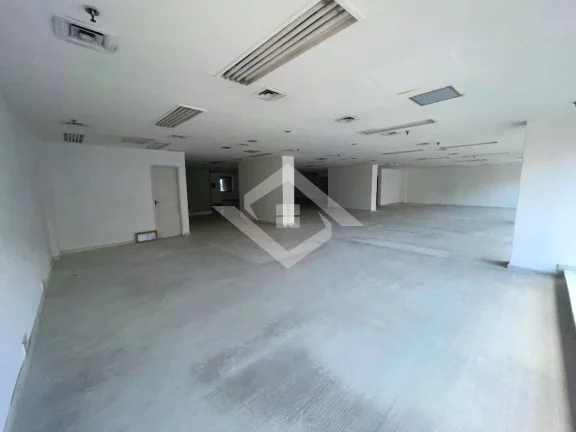 Imagem Andar Corporativo 500m² na Principal Via do Centro com Ar Central