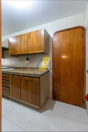 Imagem Casa de alto padrão para locação residencial com 340m² e lazer completo