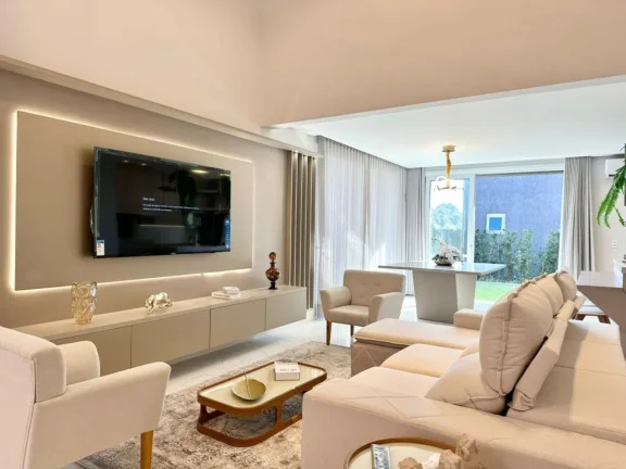 Imagem Casa em Condominio 4 Dormitórios - Bairro --
