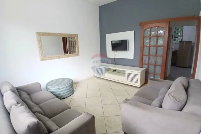 Imagem casa à venda com 2 quartos, 243 m² em Cascadura, Rio de Janeiro.