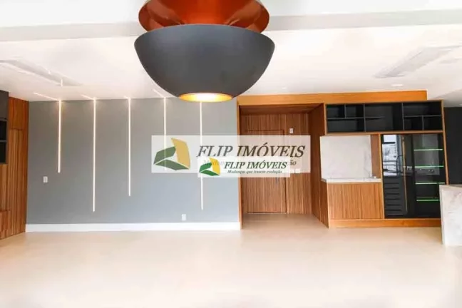 Imagem More em um apartamento Alto Padrão com 181 m² com 3 suítes e 4 garagens no Cambuí - Campinas - SP