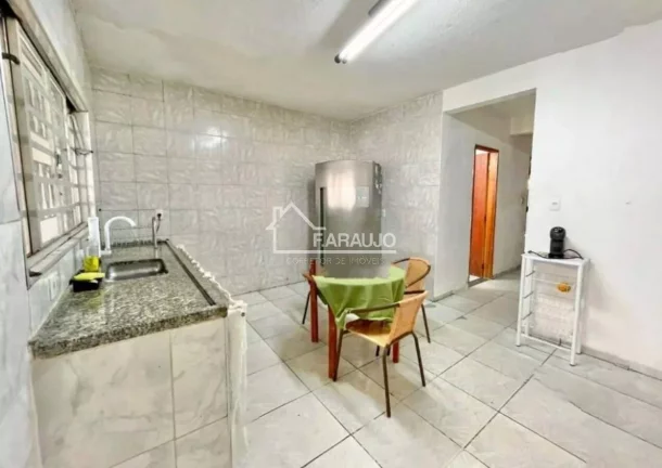Imagem Casa à venda em Jardim Abaeté com 171m² 2 quartos, 2 vagas