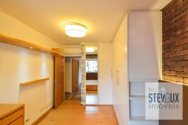 Imagem Apartamento em prédio recuado no bairro de Moema Pássaros, Próximo ao Shopping e Parque Ibirapuera