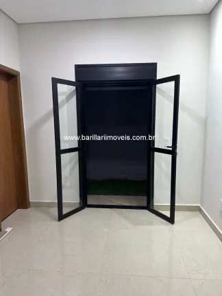 Imagem Imperdível! Casa de alto padrão à venda em Ribeirão Preto-SP, Condomínio Praça dos Pássaros: 3 quartos, 3 suítes, 2 salas, 5 banheiros, 4 vagas de garagem, 200m². Venha conferir!