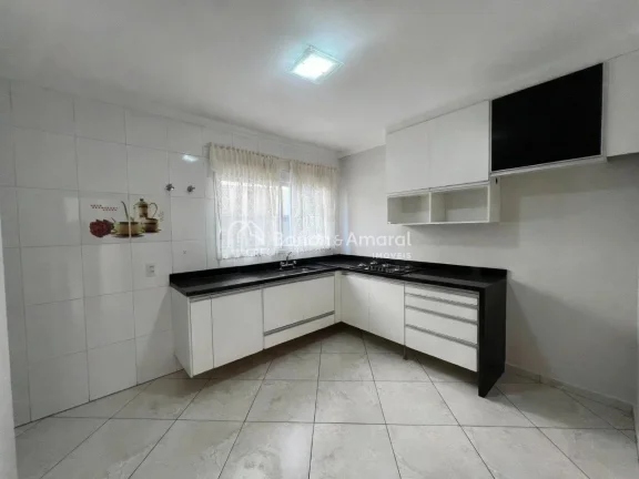 Imagem Ótima casa sobrado à venda no Condomínio Canterville, localizada logo na entrada de Valinhos pela...