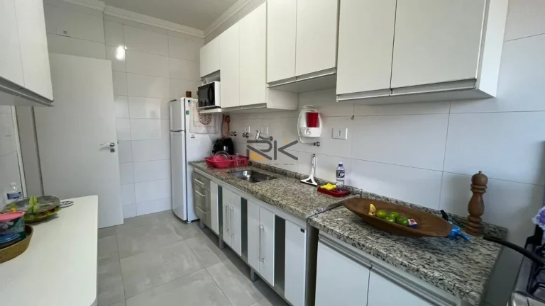 Imagem APARTAMENTO NA BARRA DA LAGOA COM 2 DORMITÓRIOS,2 BANHEIROS,SALA 2 AMBIENTES