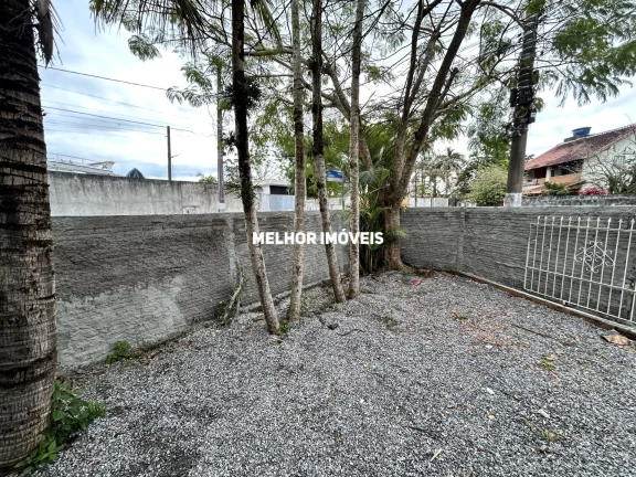 Imagem Amplo Terreno à venda com 456 m² de área Localizado em Balneário Camboriú - SC