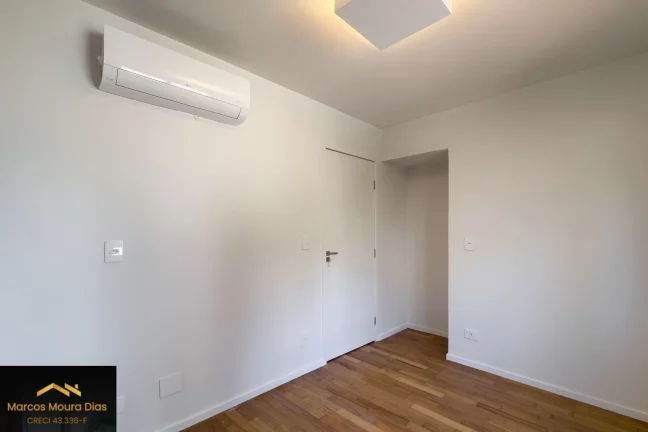 Imagem Apartamento no Alto da Lapa REFORMADO com 2 Dormitórios e 1 Vaga Coberta. Edifício com Lazer
