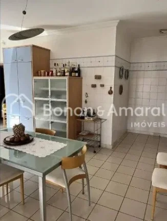 Imagem À venda no Loteamento Alphaville Campinas 1, esta residência de alto padrão oferece 790 m² de á...