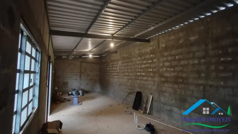 Imagem Oportunidade Imperdível: Casa Toda Avarandada à Venda!