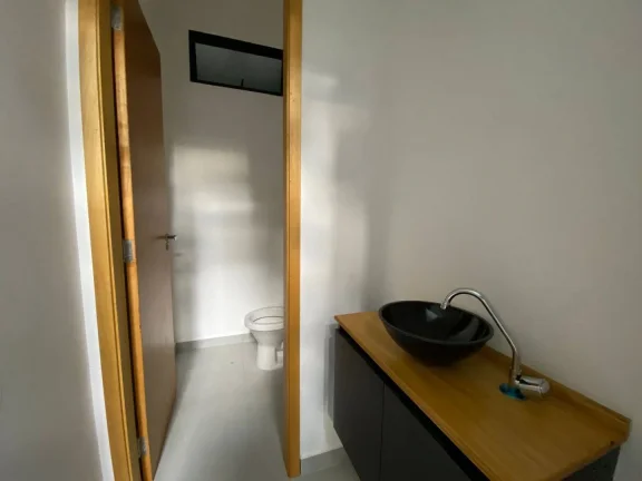 Imagem Casa a venda em Cotia, 3 dormitórios, 2 vagas e Solário SP.